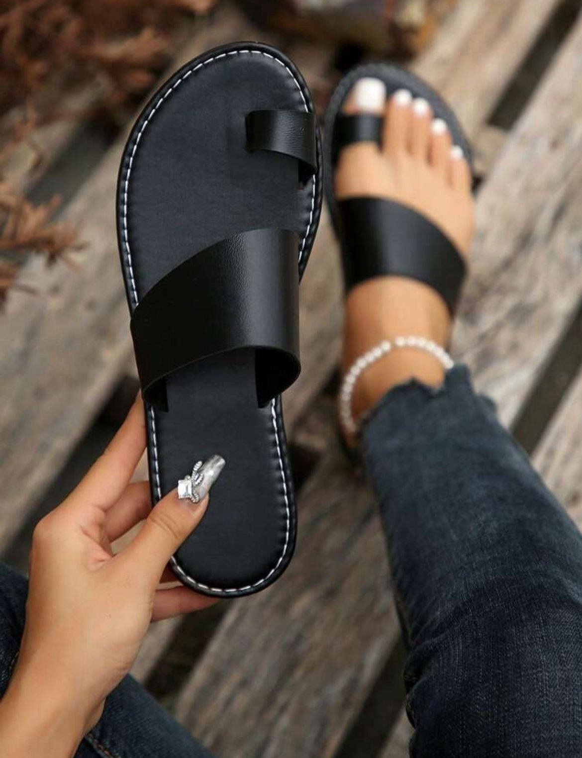 Black push toe slide