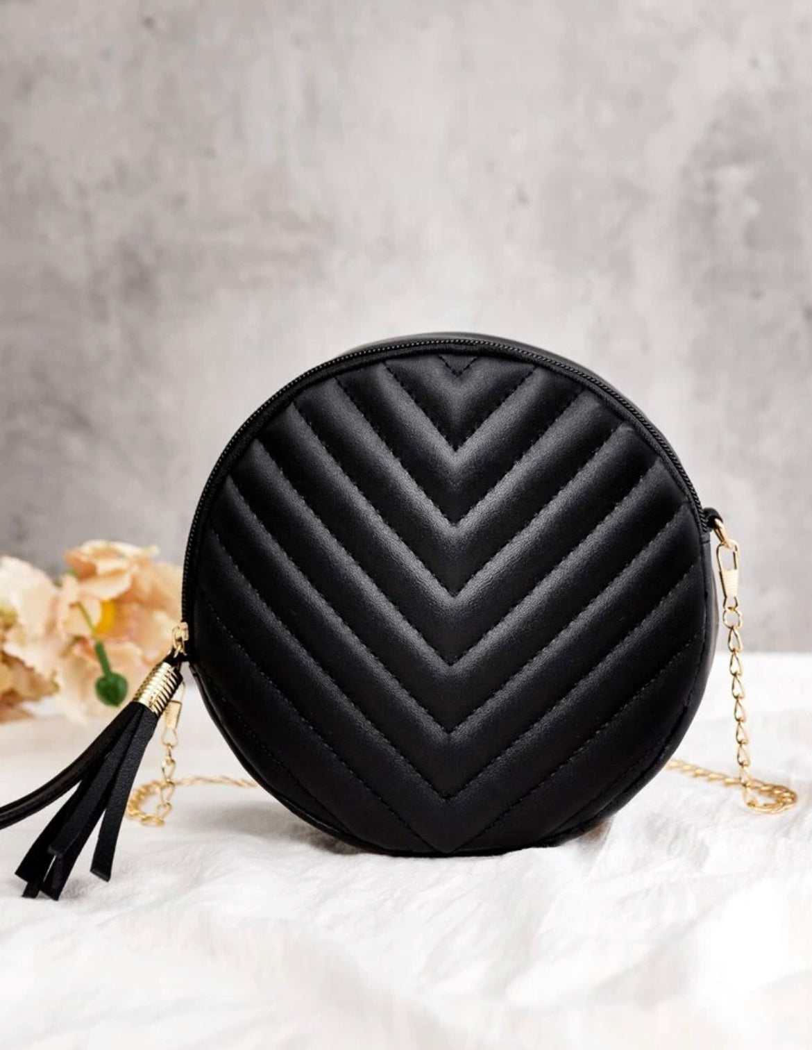Quilted Chain Circle Bag