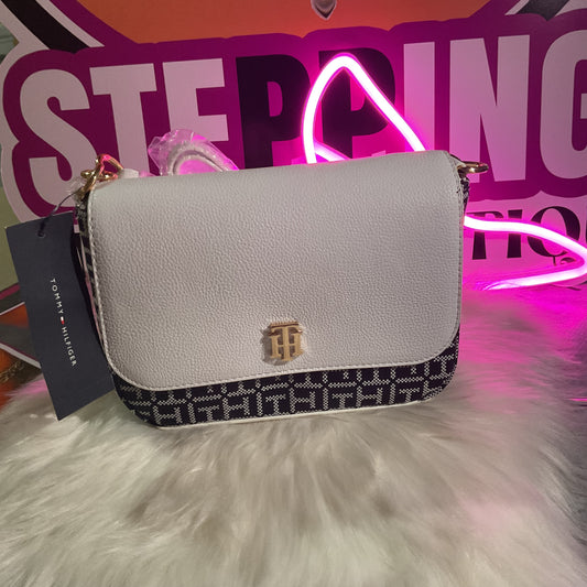 Tommy Hilfiger bag
