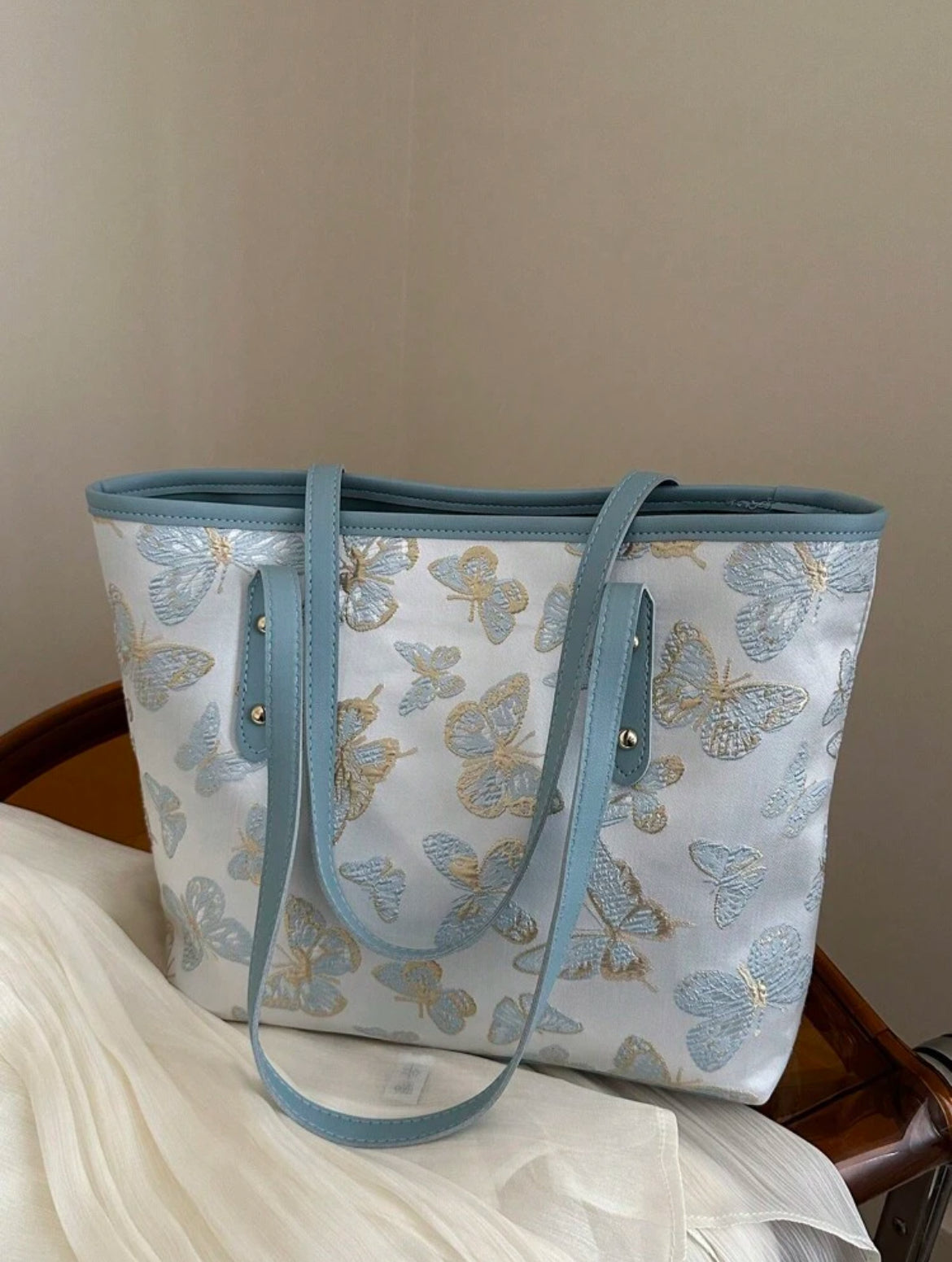 Blue butterfly tote bag