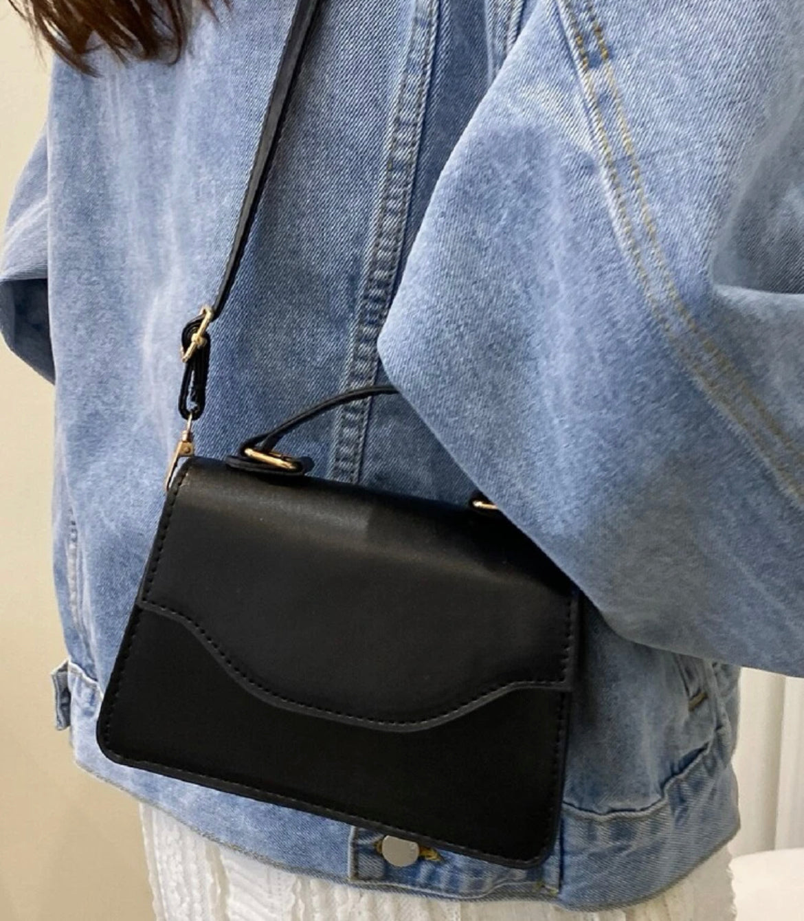 Black square mini flap bag
