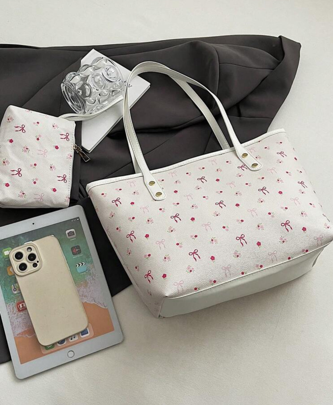 White two piece bow tote bag 🎀