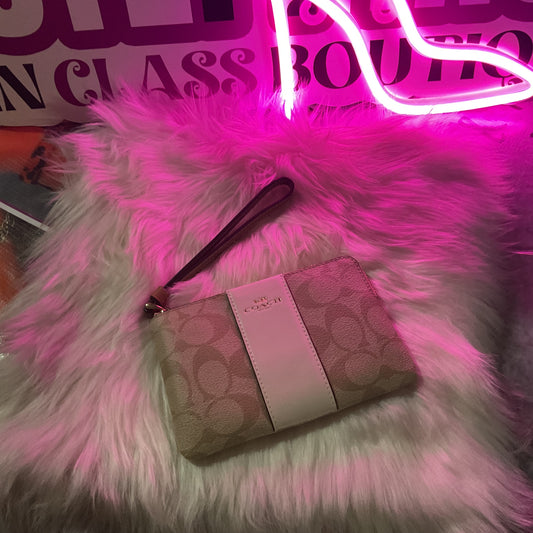 Coach Wristlet(white&brown)