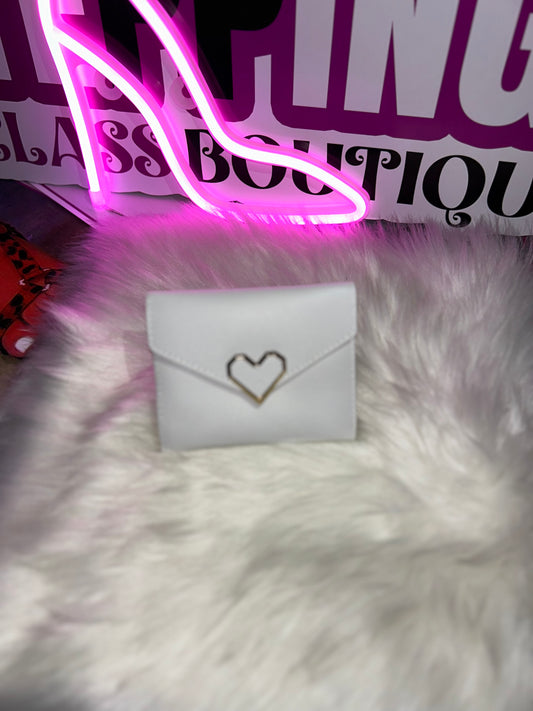 White heart shape mini wallet