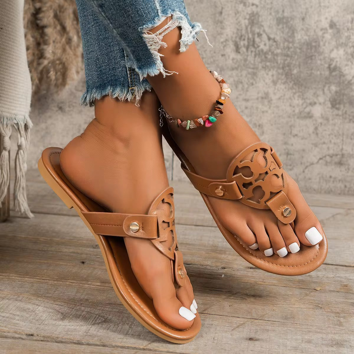 Tan slides ( Tory inspired)