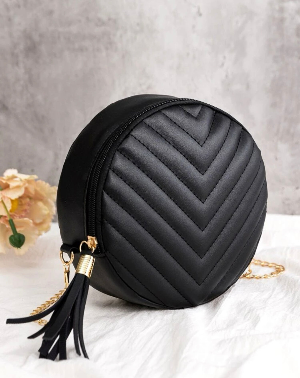 Quilted Chain Circle Bag