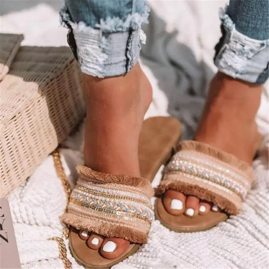 Brown frill slide