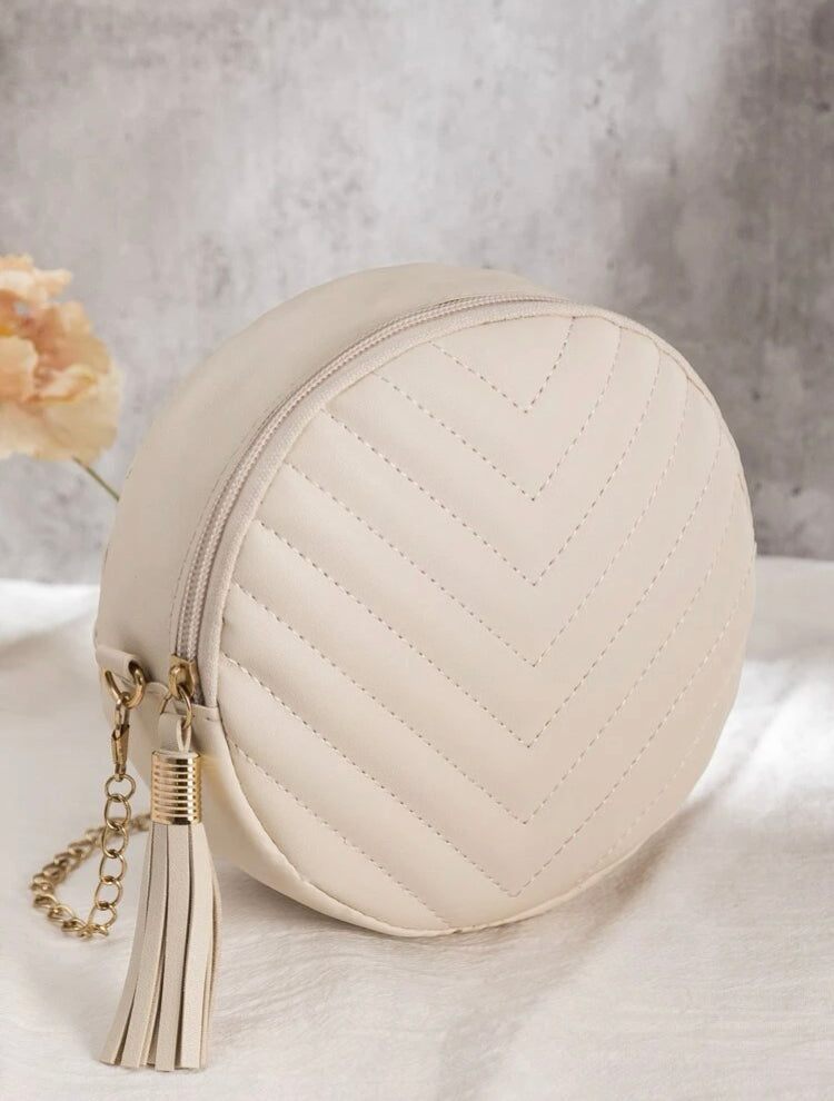 Quilted chain circle bag